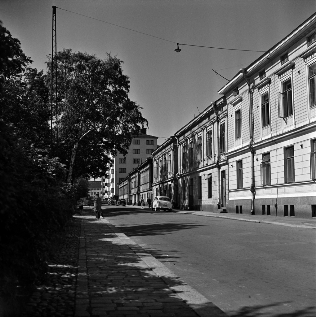 Sepänkatu 7, 9, 11, 13.