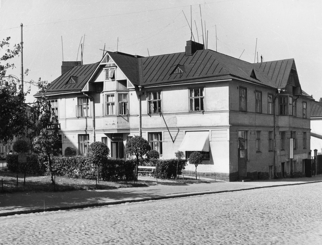 Porvoonkatu 18. Kortteli 375.