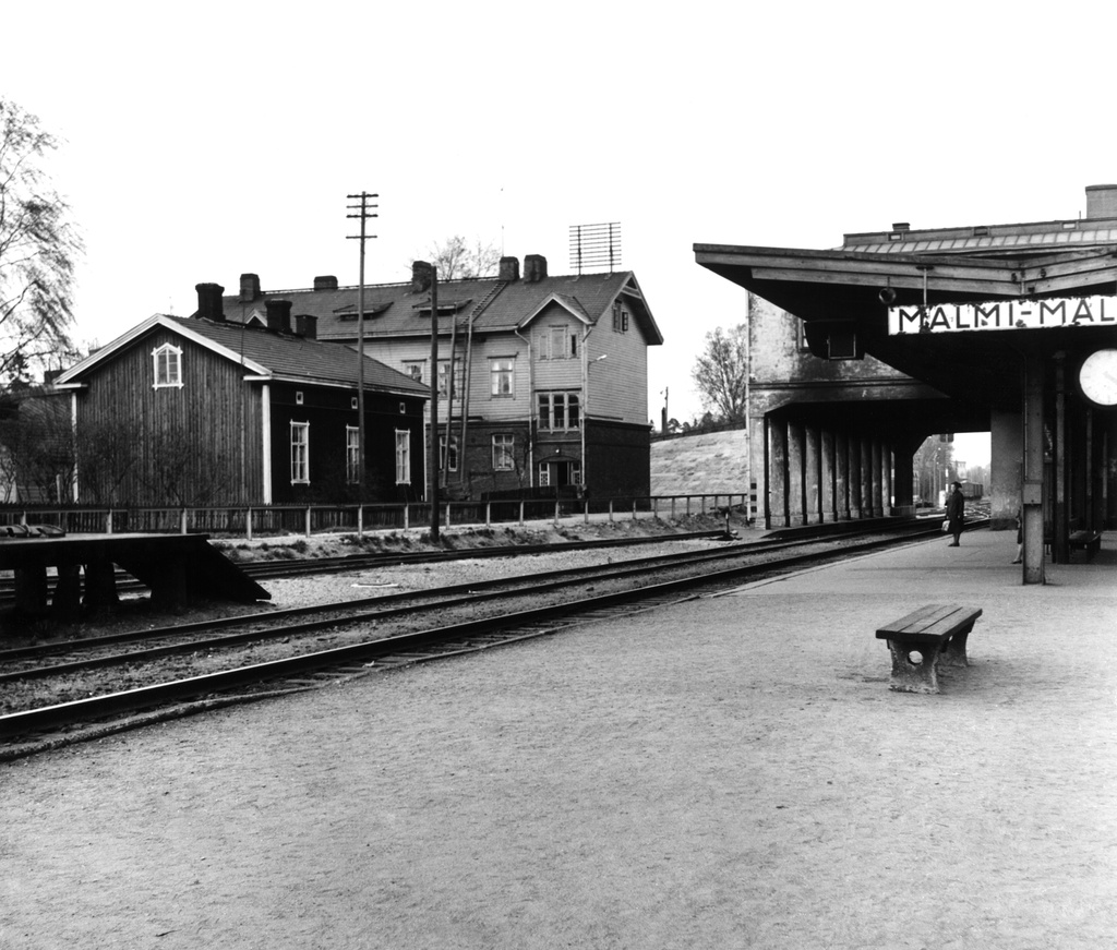 Malmin rautatieasema.