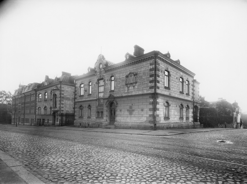 Tehtaankatu 6. Arkkitehti Theodor Höijer, 1900. Talo purettu 1920-luvulla.