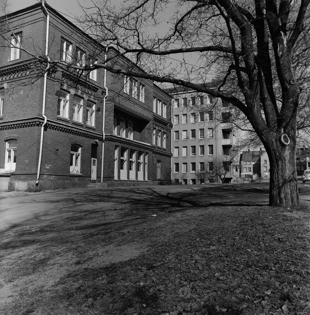 Marian sairaalan rakennuksia, Lapinlahdenkatu 16.