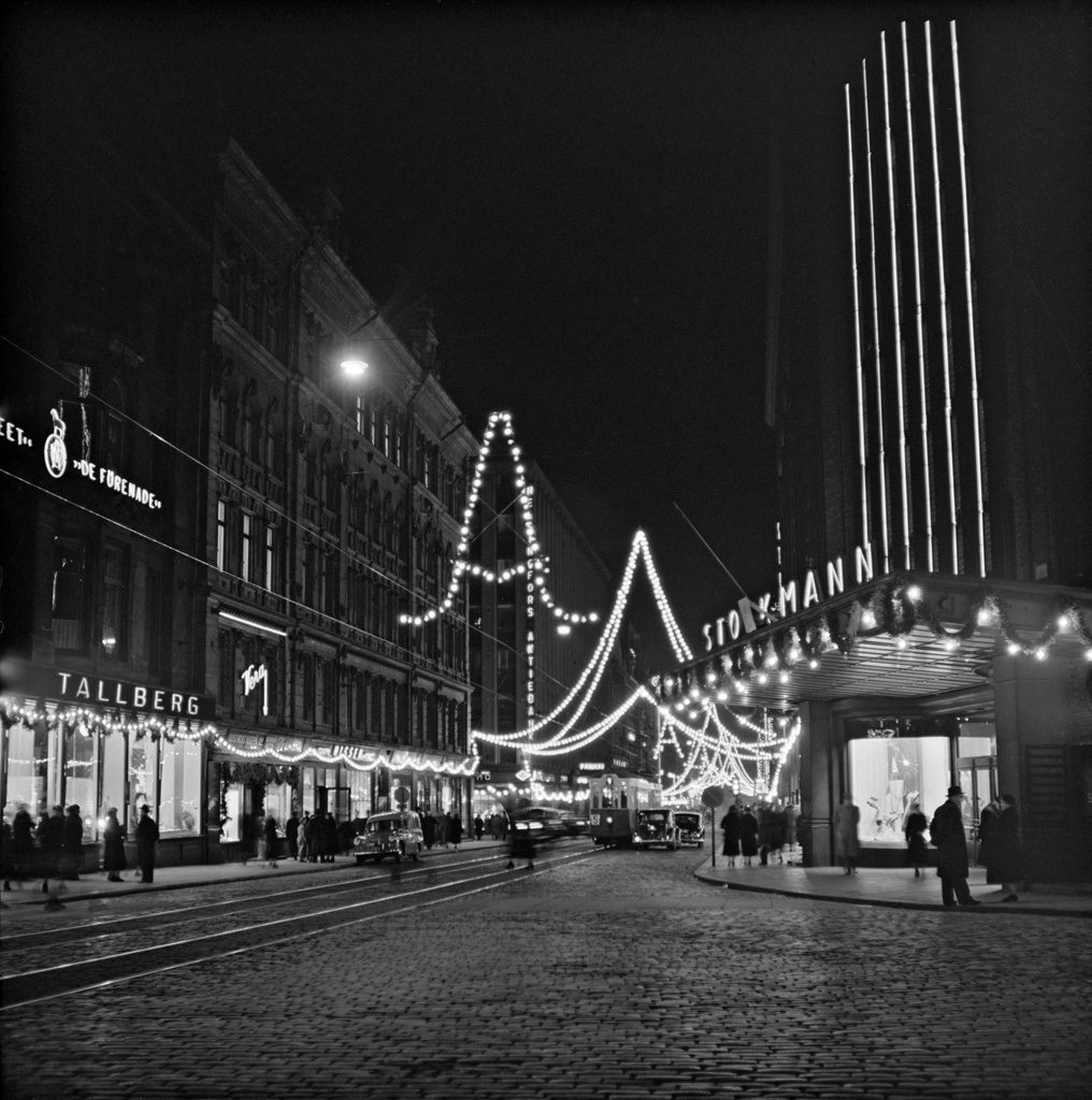 Aleksanterinkatu joulukatuna.