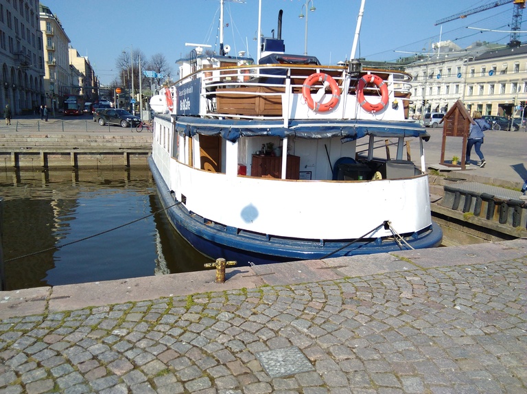 Torikauppaa Kauppatorilla rephoto