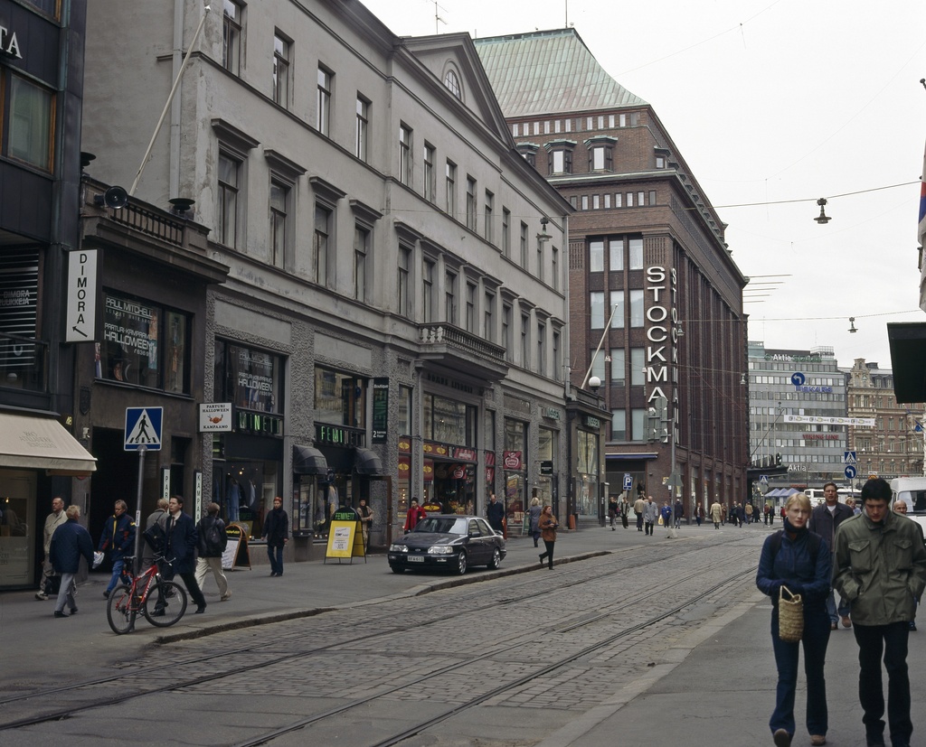 Aleksanterinkatu 50, 52.