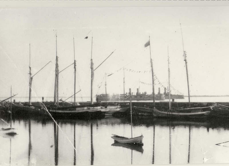 Paldiski port with ships
