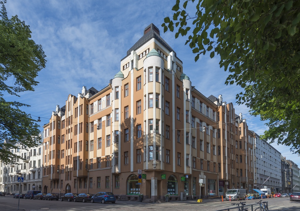 Mariankatu 28 - Liisankatu 12. Heikki Kaartisen suunnittelema rakennus: "Kalervo". Rakennusvuosi 1907.