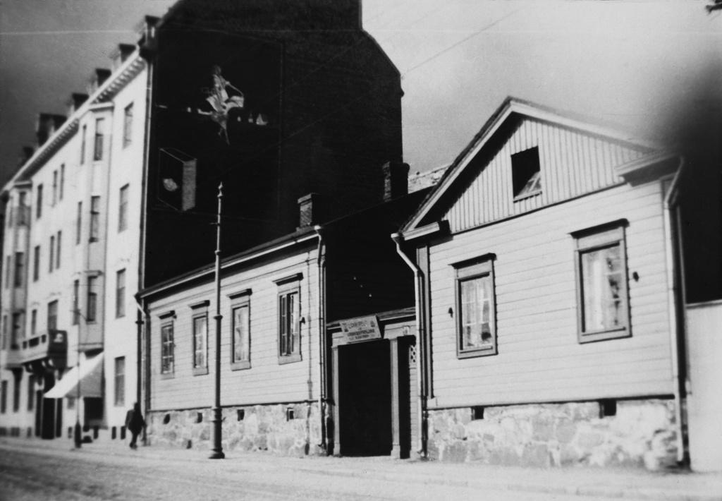 Lapinlahdenkatu 11, 9. Kamppi.