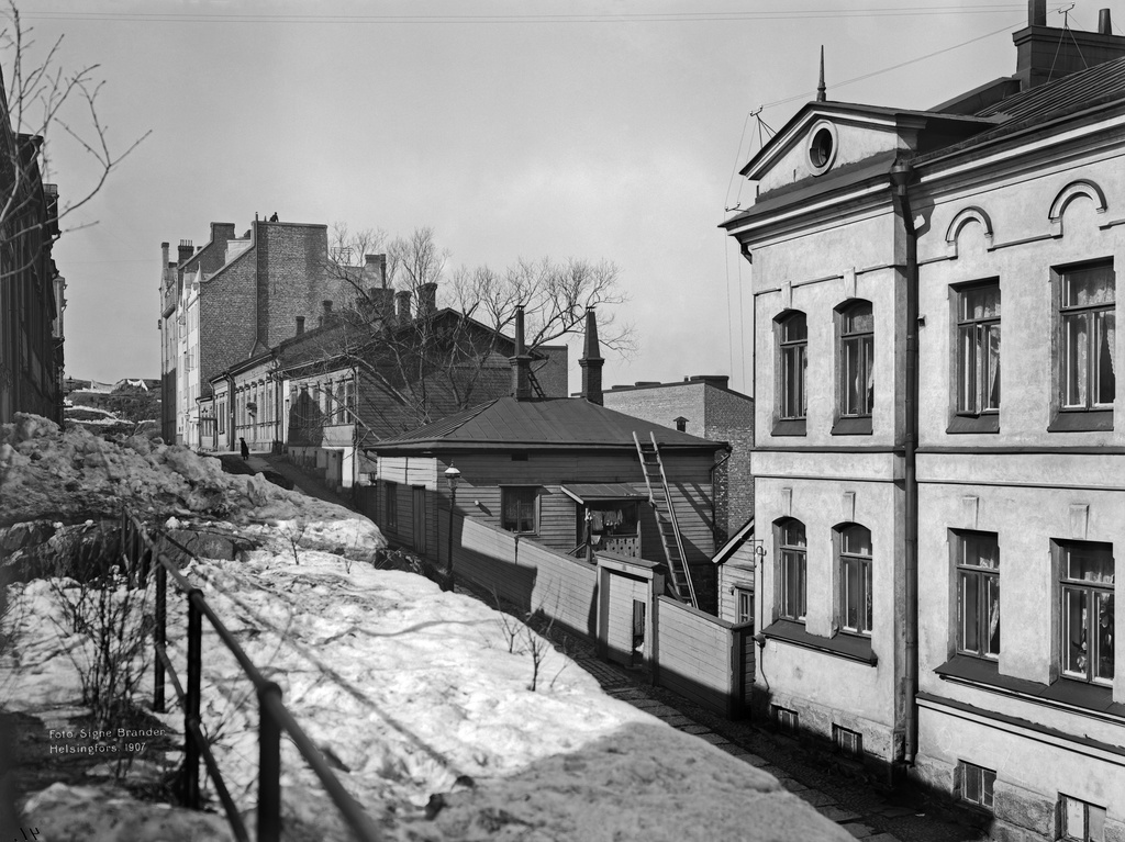 Kristianinkatu 9, 11, 13, 15, 17, 19