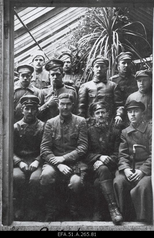 War of Liberty. 6.The 9th Street fighters in Henselshofi (Endzele) manor greenhouse. The front row from the left is Paul Grüner (Lanno).