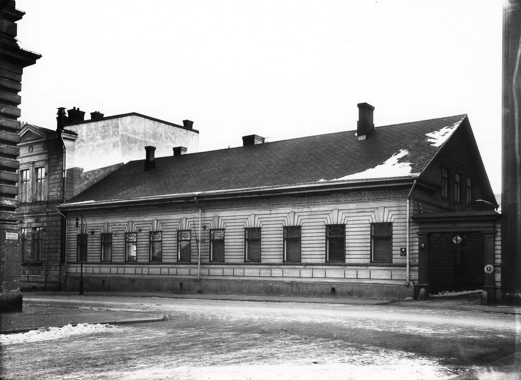 Mariankatu 9, arkkitehti C. L. Engel