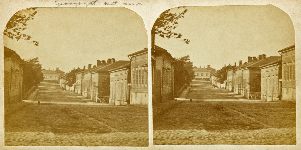 Yrjönkatu 7, 9, 11 ja 13.