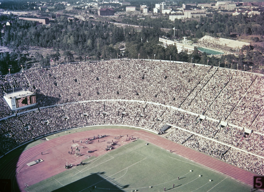 Helsinki olympialaiset 1952. Olympiastadion kuvattuna stadionin tornista. Pohjoiskaarre.