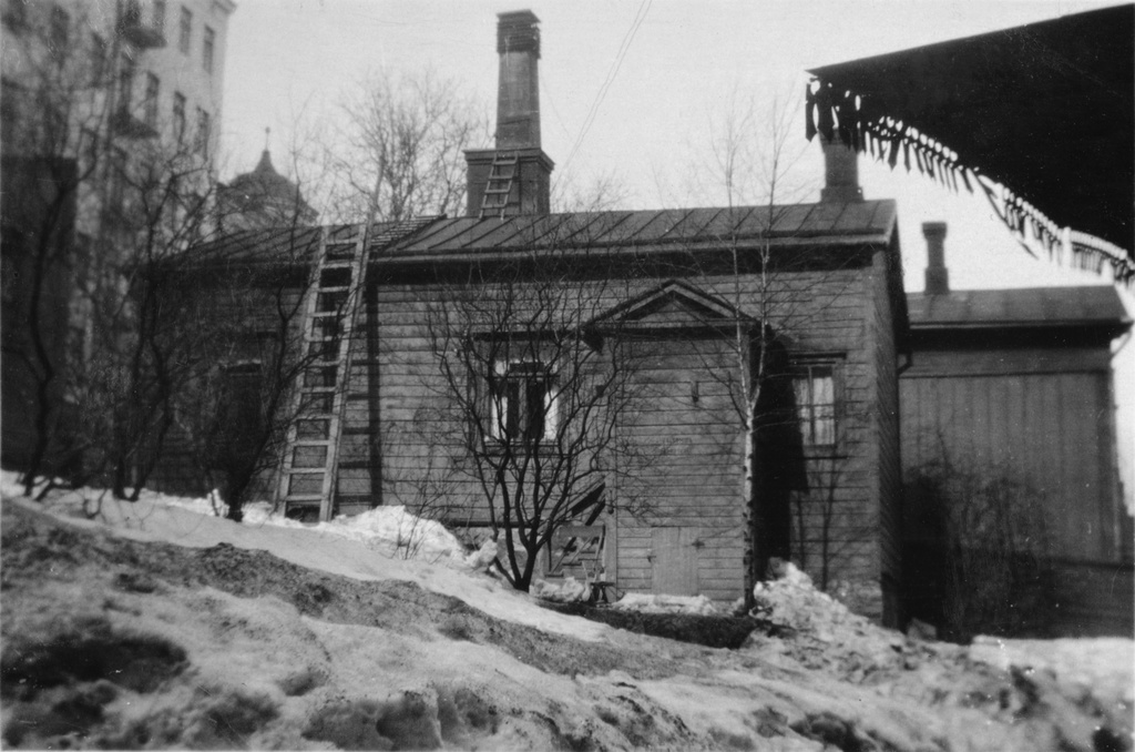 Pohjoisranta 12, pihakuva.