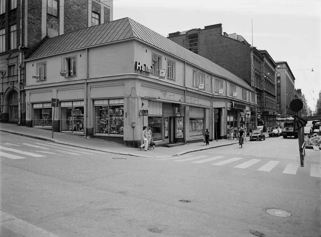 Kluuvikatu 5.  Nykyinen Kluuvikatu 7.