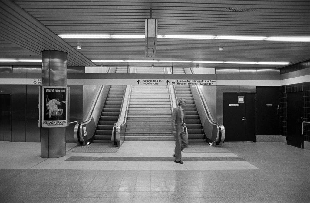 Hakaniemen metroasema, uloskäynti Hakaniementorille.