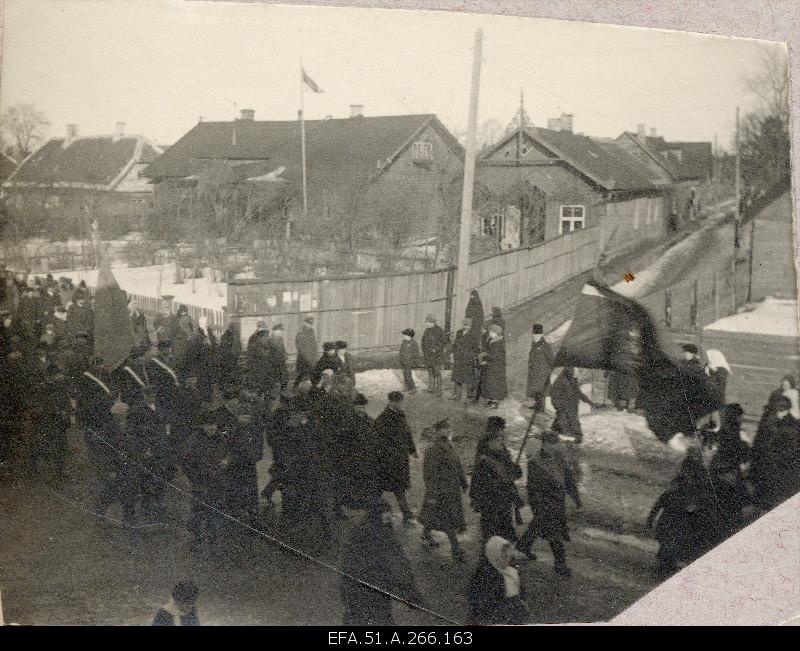 Pärnu Defence League hunting group on the parade of celebration of the 2nd anniversary of the Republic of Estonia in Pärnu.