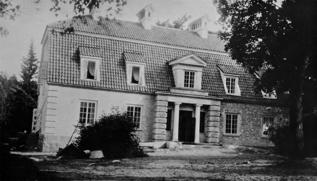 Laajasalo. Jollas, Saunalahti, Jollaksentie 54. Jollaksen kartano, päärakennus. Valmistunut 1919.