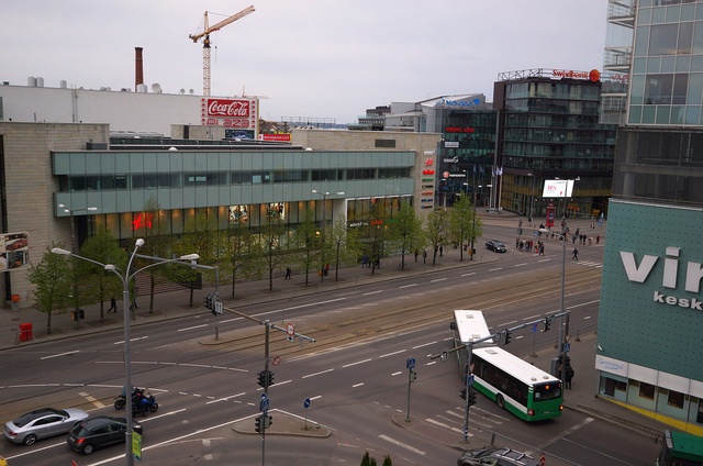 View from Viru Keskuse street to Tallinn's main post office on Narva highway rephoto