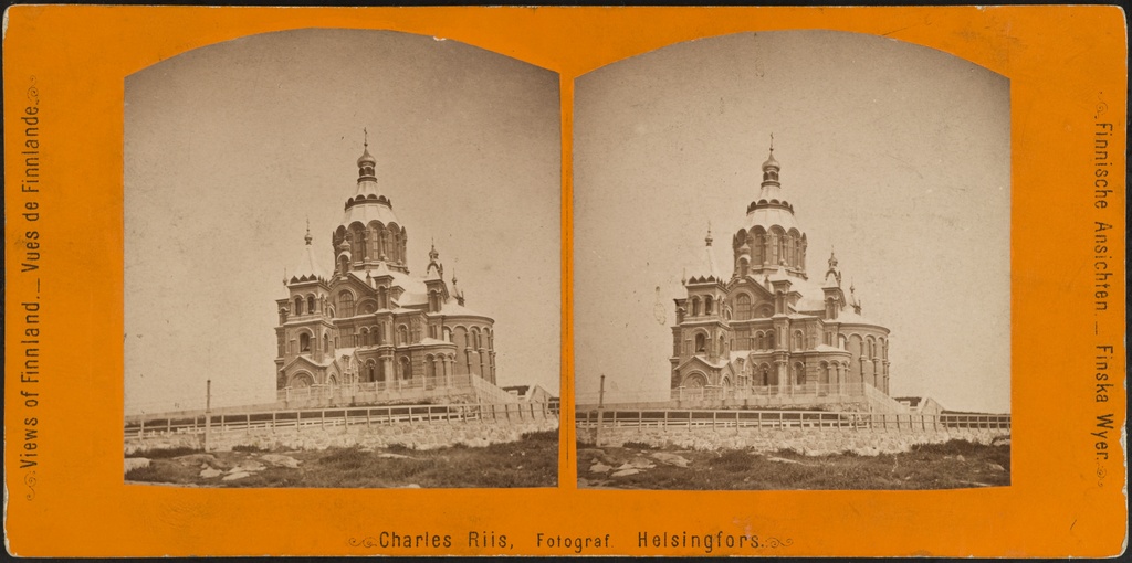 Uspenskin katedraali (Uusi venäläinen kirkko) Katajanokalla, arkkitehti A. M. Gornostajev. Kellotorni korotettu 1869.