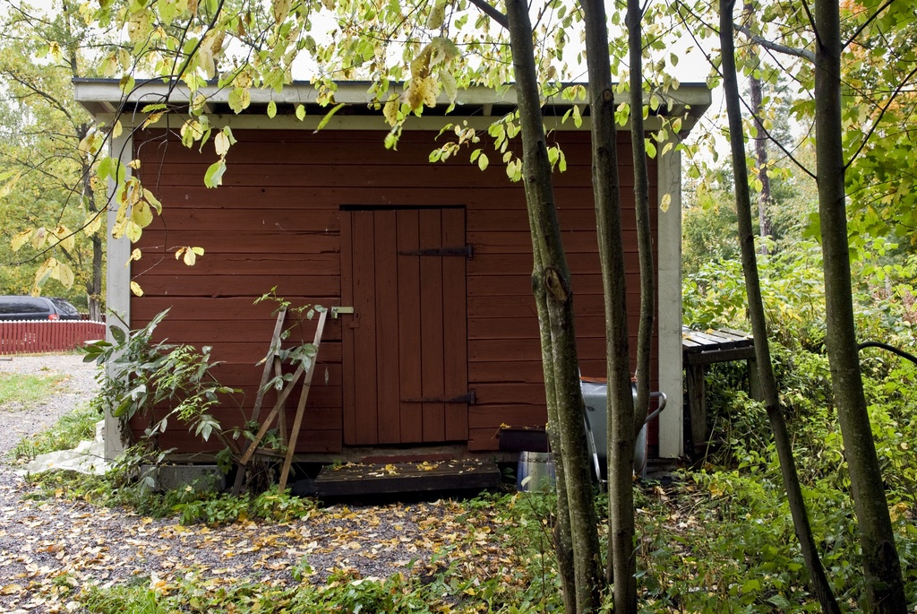 Laajasalo Nuottaniemi, Villa Nuottaniemen varastorakennus.
