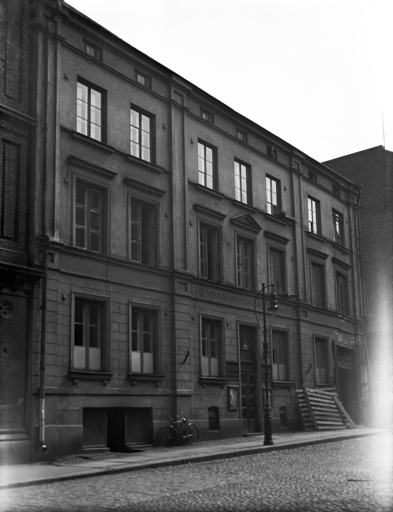 Fabianinkatu 9.; negatiivi ja vedos, lasi paperi pahvi, mv
