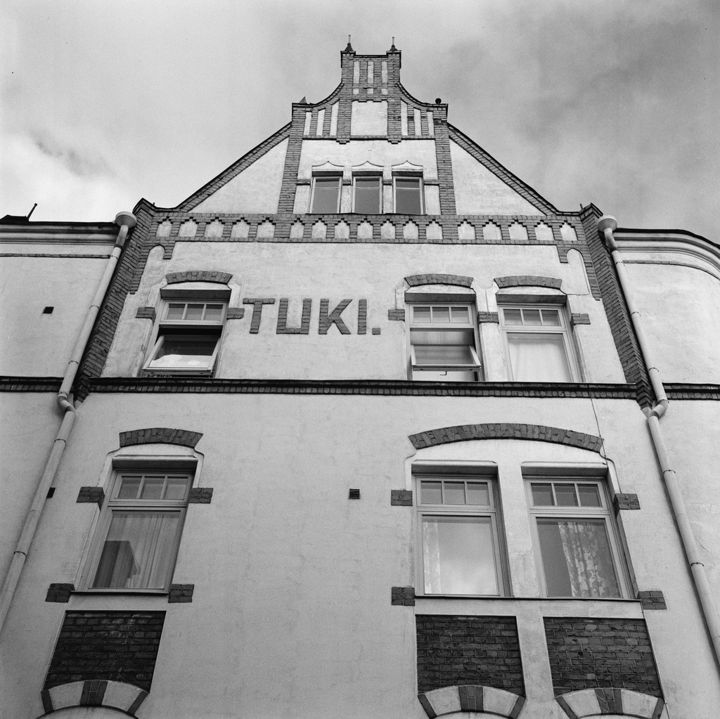 Kauppiaankatu 13. Piirtänyt rakennusmestari Heikki Kaartinen, valmistunut 1903.