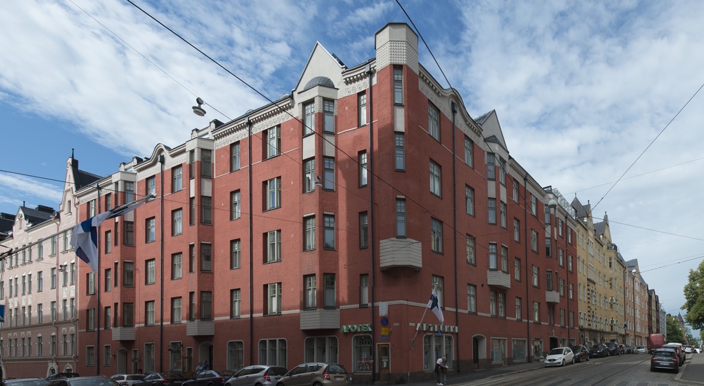 Tehtaankatu 14. Vilho Lekmanin suunnittelema rakennus "Kulmala" vuodelta 1908.