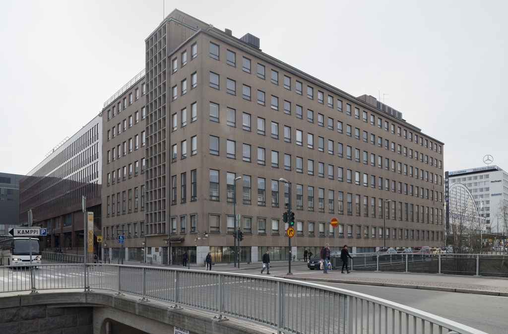 Jaakonkatu 5 - Antinkatu 1 - Eteläinen Rautatiekatu 6. Arkkitehti Antero Pernaja, 1952. City-inventointi.