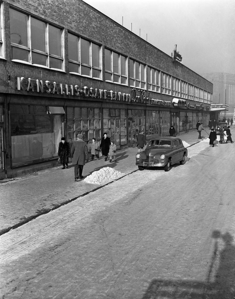 Heikinkatu 28, Lasipalatsi.