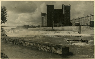 Narva Kreenholm Manufacturing, view of the building over the steam  duplicate photo