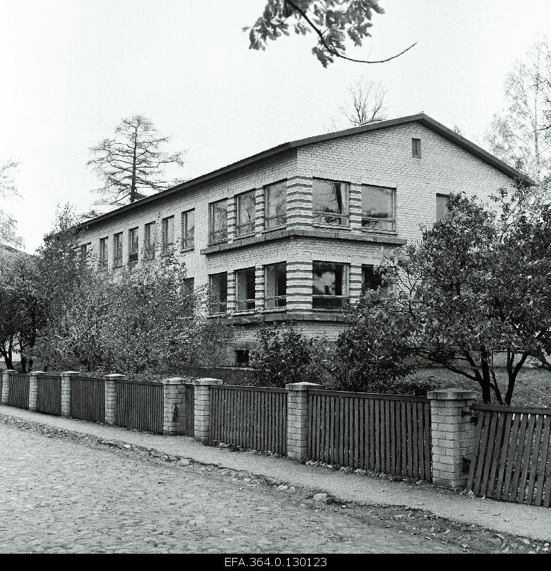 External view of the Pärnu Kalamajandi kindergarten.