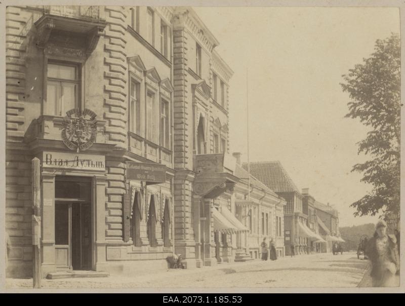 Pärnu Rüütli Street, at the forefront of Rüütli 28 or Uttopärt's house