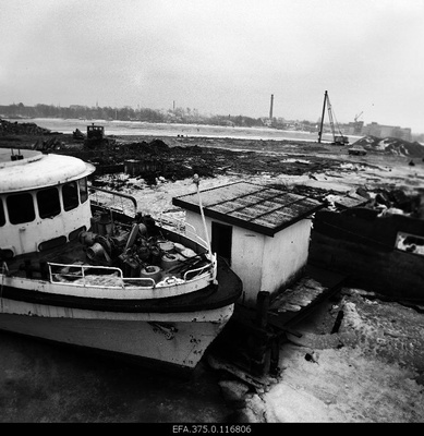 Ship "Kajakas" in the port of Pärnu.  similar photo