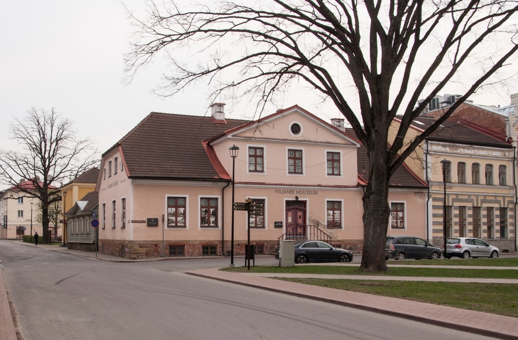 foto Viljandi muuseumi hoone rephoto