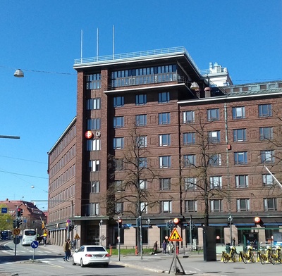 Näkymä Runeberginkadun ja Arkadiankadun risteyksestä pohjoiseen rephoto