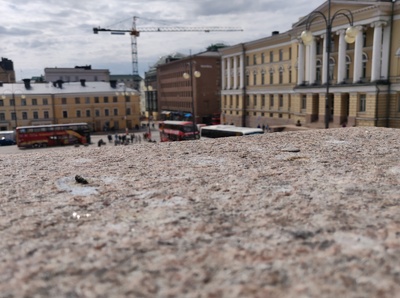 Työläisten vappukulkue Senaatintorilla. rephoto