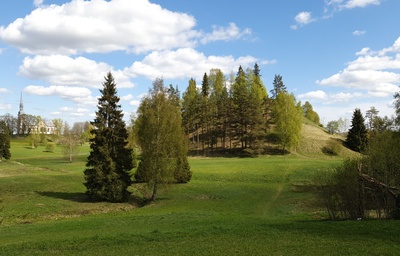 Postcard. Otepää church and castle mountain. Album Hm 7956. rephoto