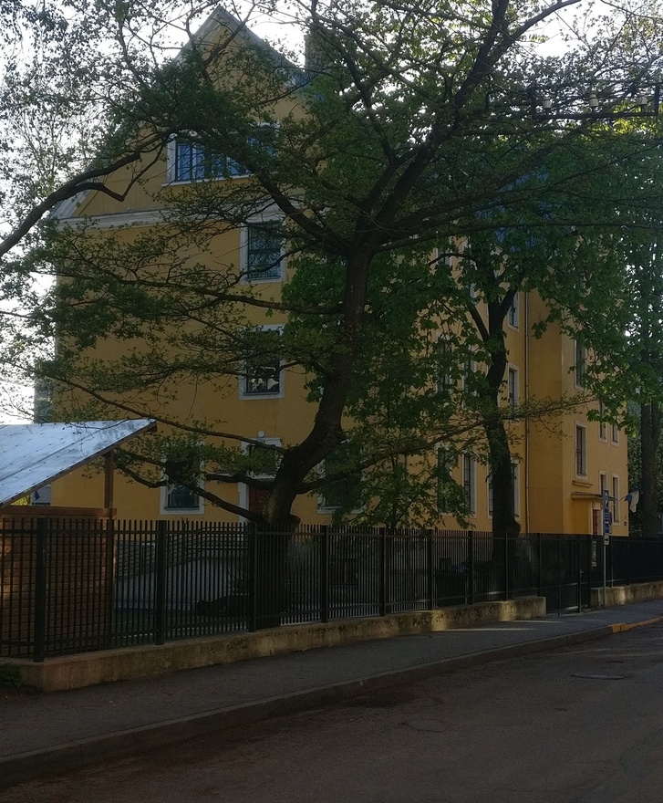 Lasteaed Tallinnas Pärna 2, vaade hoonele. Arhitekt Herbert Johanson rephoto