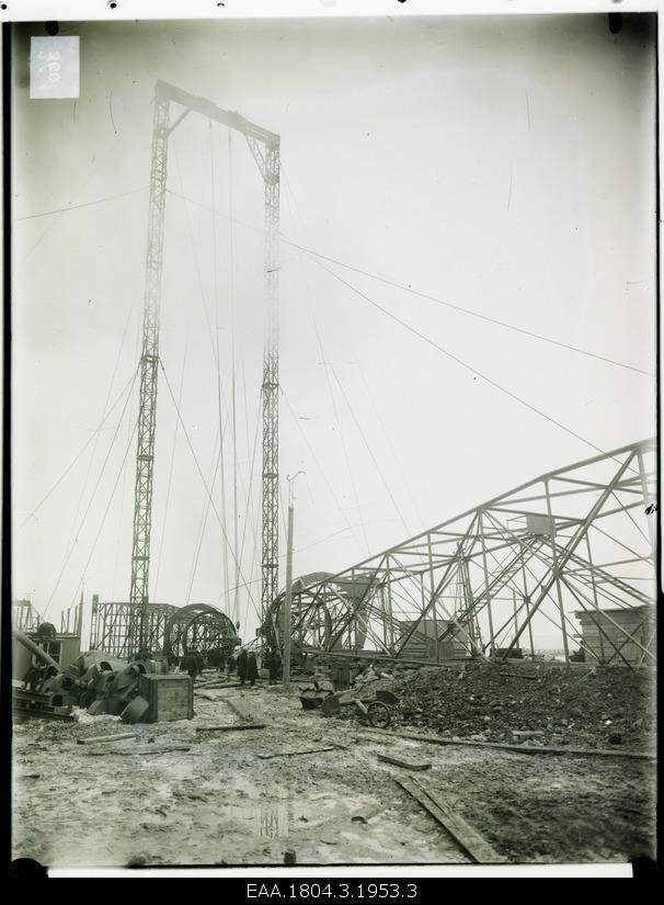 Construction of the observation tower (?)