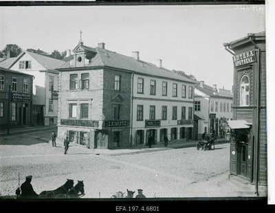 The intersection of the Old and Promenade Street.  similar photo