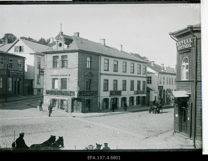 The intersection of the Old and Promenade Street.