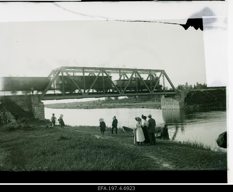 Rabbit railway bridge Emajõel.