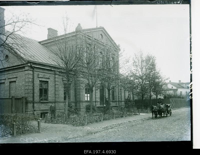 Building of the company “Livonia” in Veski today.
