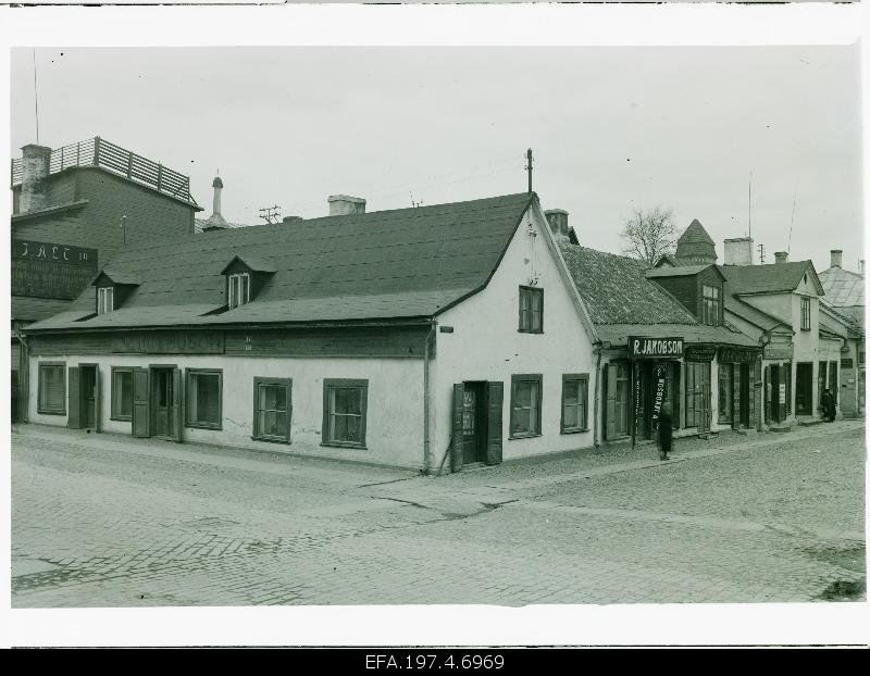 The crossing place of Aleksandri and New Market Street.