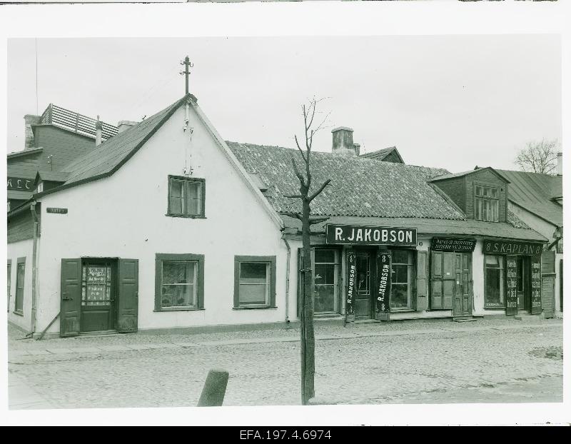 S. Kaplani finished clothing business, R. Jakobson's business and Spungini fashion business New Market Street 8.