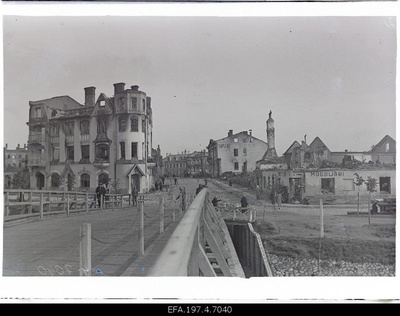 Ruins in Holm Street.  duplicate photo