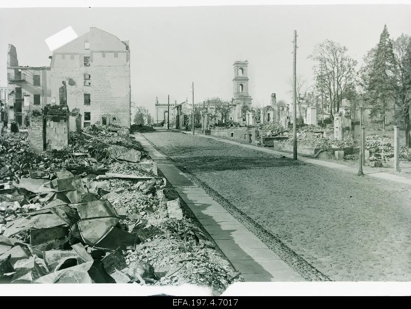Ruins in Tiigi Street. In the middle of the broken Mary Church.