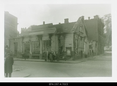 The ruins of the Seed Plant Society building on the corner of victory and Kauba Street.  duplicate photo