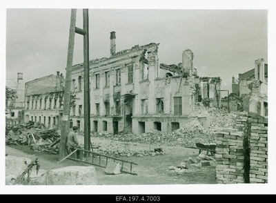 Ruins Kalda Street 1.  duplicate photo