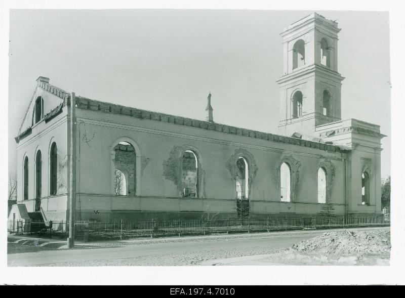 The ruins of the Mary Church in the street of General e. Põdder.